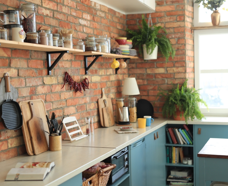 Cum să măriți spațiul într-o bucătărie mică
