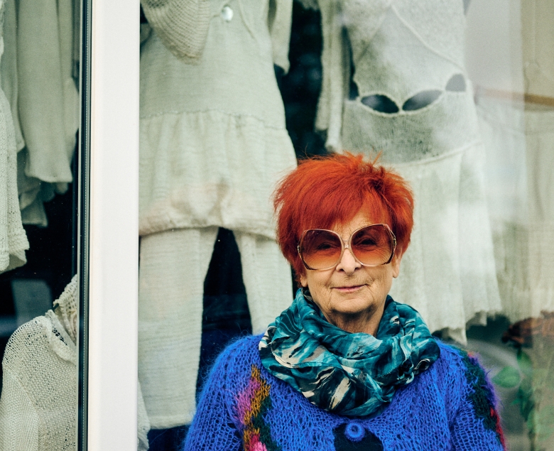 Sklep przy Dworcowej 45 jest moim drugim, a kto wie, czy nie pierwszym domem. Tu rodzą się i realizują wszystkie moje artystyczne pomysły. To miejsce jest całym moim życiem.