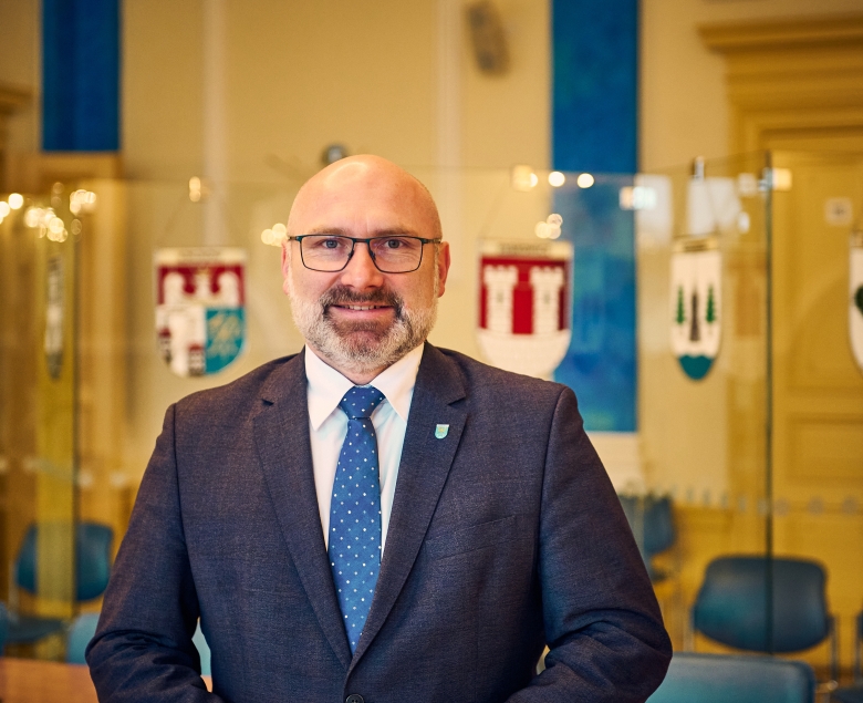 - Starostwo Powiatowe. Tu zaczęła się moja droga samorządowca. To miejsce, w którym się wiele nauczyłem. Teraz po 20 latach wróciłem bogatszy o doświadczenie, by sprostać nowym wyzwaniom.